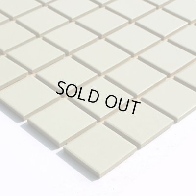 画像2: 【大特価！倉庫整理品】床・壁タイル　スーパーカラー　４５角　黄緑色　Ｂ-３