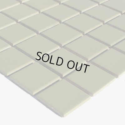 画像2: 【大特価！倉庫整理品】床・壁タイル　スーパーカラー　４５角　黄緑色　Ｂ-１