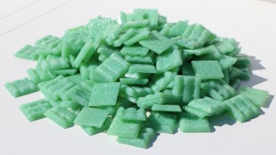 画像3: スモークガラスモザイクタイル　20ミリ角　バラ　500ｇ袋入り　A-26