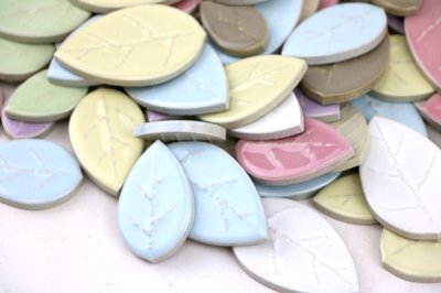 画像2: リーフタイル パステル 7色MIX バラ石 1ｋｇ