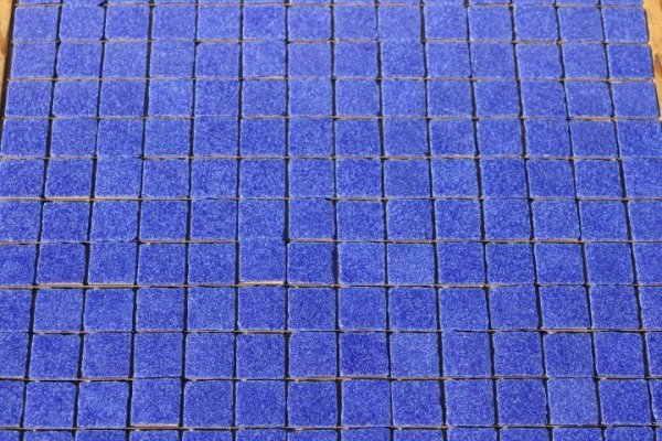 画像6: スモークガラスモザイクタイル　20ミリ角　C-71　コバルトブルー (6)