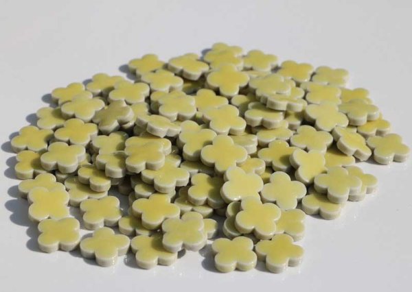 画像2: 14ミリクローバータイル　バラ石　パステルイエロー　4E (2)