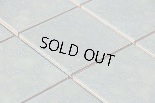 画像2: 焼き物らしい窯変　落ち着きのある　１００角タイル　ＯF-１０２　ブルーグレー系色 (2)