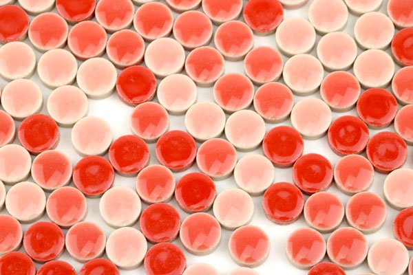 画像4: キュートな10ミリ丸タイル　赤色 3色MIX-240g (4)