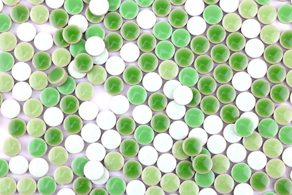 画像3: キュートな10ミリ丸タイル　緑色 4色MIX-240g (3)