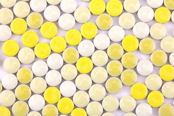 画像4: キュートな10ミリ丸タイル　黄色 4色MIX-240g (4)