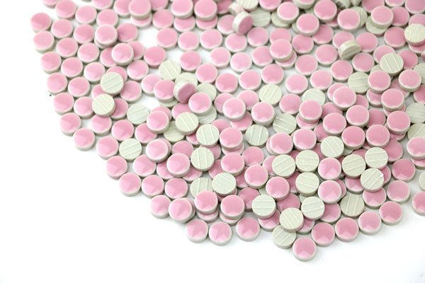 画像3: キュートな10ミリ丸タイル　バラ  26B (3)