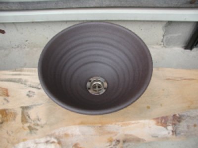 画像1: 真山窯　陶芸手洗い鉢　炭化黒焼締　２４ｃｍ　小